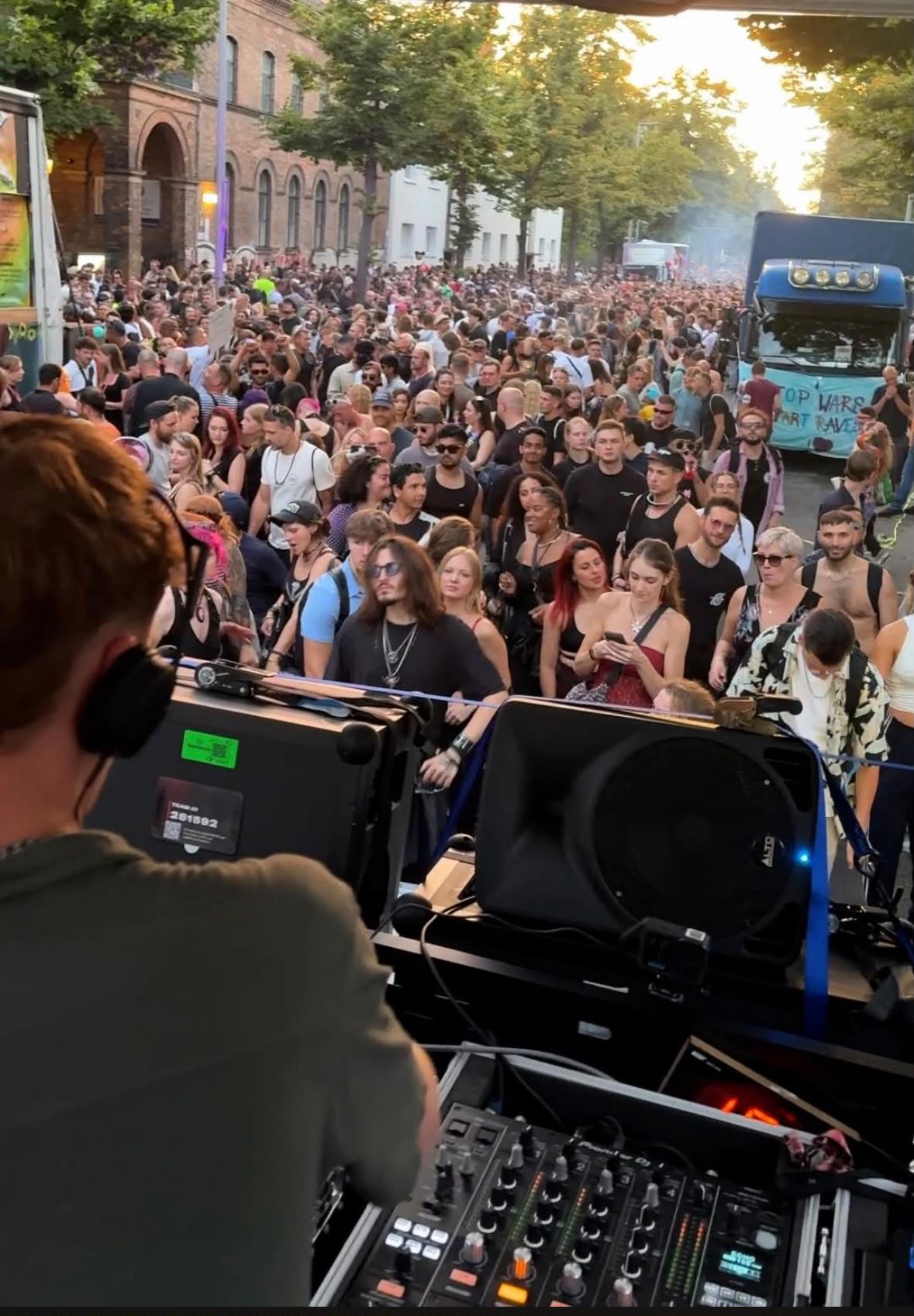 Zug der Liebe 2025 event scene